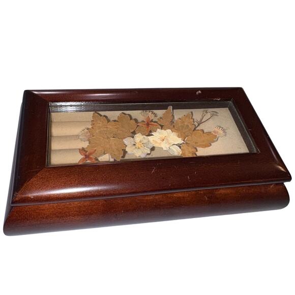 Bombay Co Other - Vintage Bombay Co Musical Jewelry Box Wood Pressed Flowers Plays Love Story
